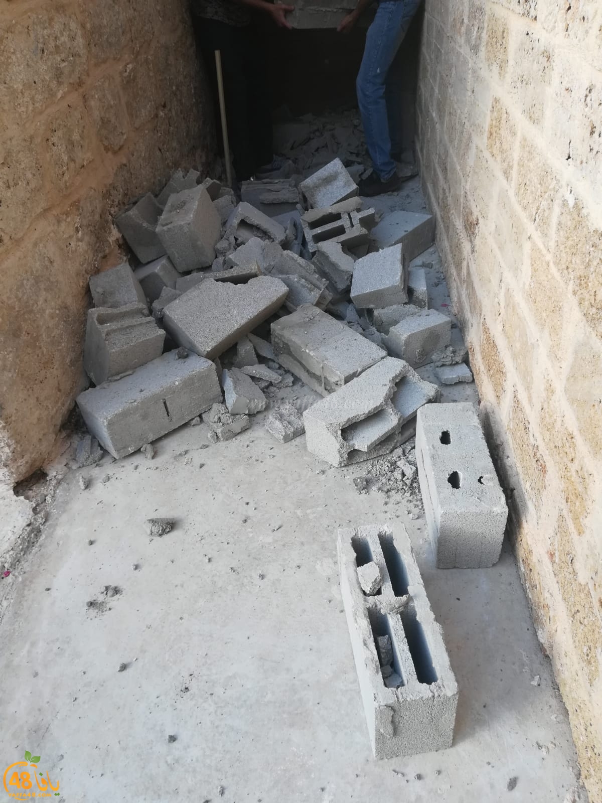  فيديو: إغلاق منافذ مركز الدعوة في يافا بالأسمنت والحجارة