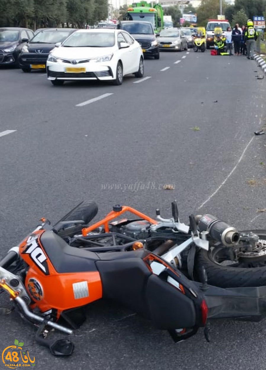  بالصور: مصرع سائق دراجة نارية بحادث طرق شرق مدينة يافا 