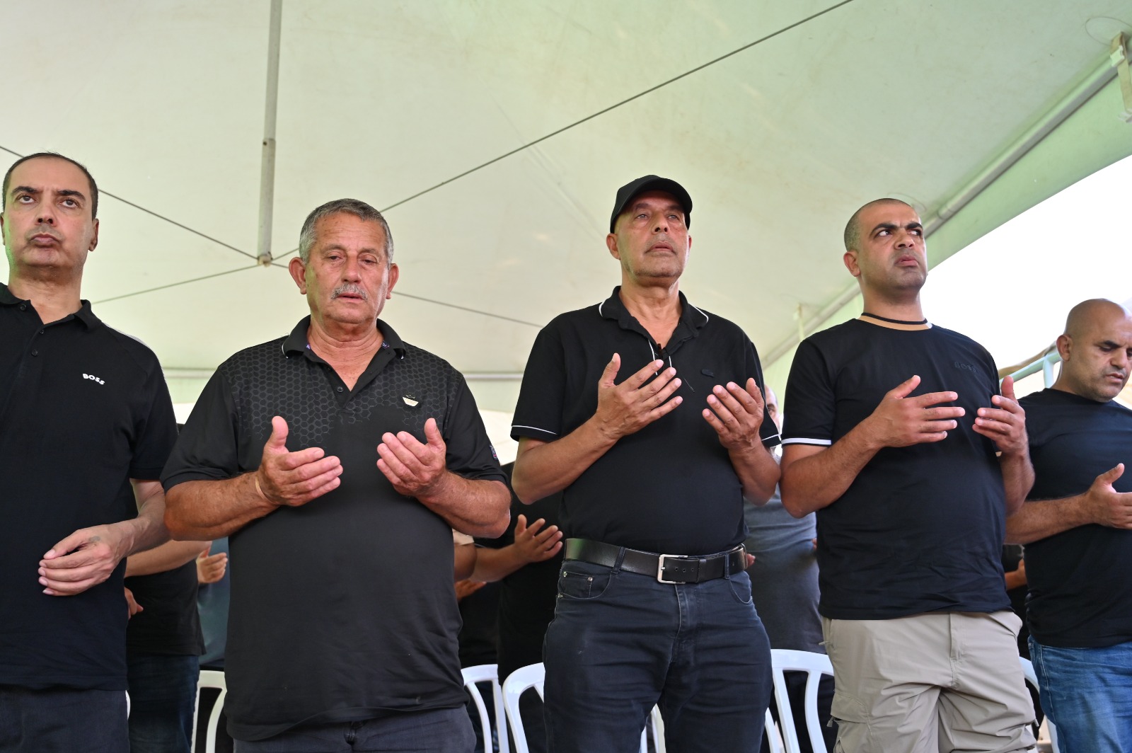 F6MqDHinYZQE0afYCWg5wG7bC6arMc697l0kjyOR.jpg
