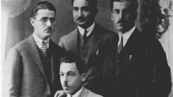 صورة نادرة تجمع بعض معلمي مدارس مدينة يافا عام 1923م 