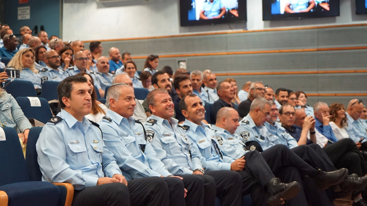  صور - الشرطة: استلام ضباط كبار مهام مناصبهم الجديدة في تل ابيب ويافا 