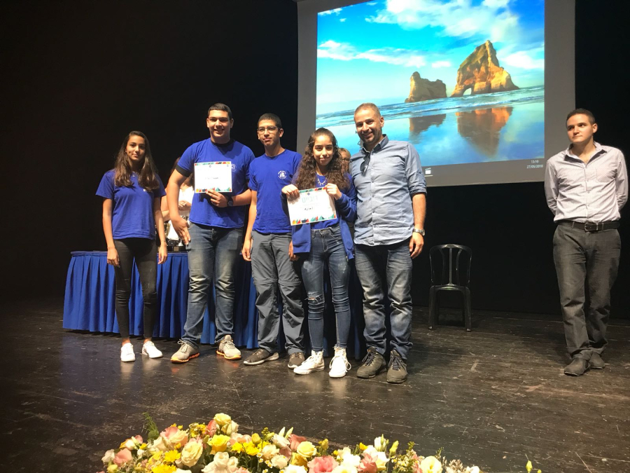 طلاب أجيال الثانوية يشاركون في التصفية النهائية لمسابقة الحوار باللغة الإنجليزية