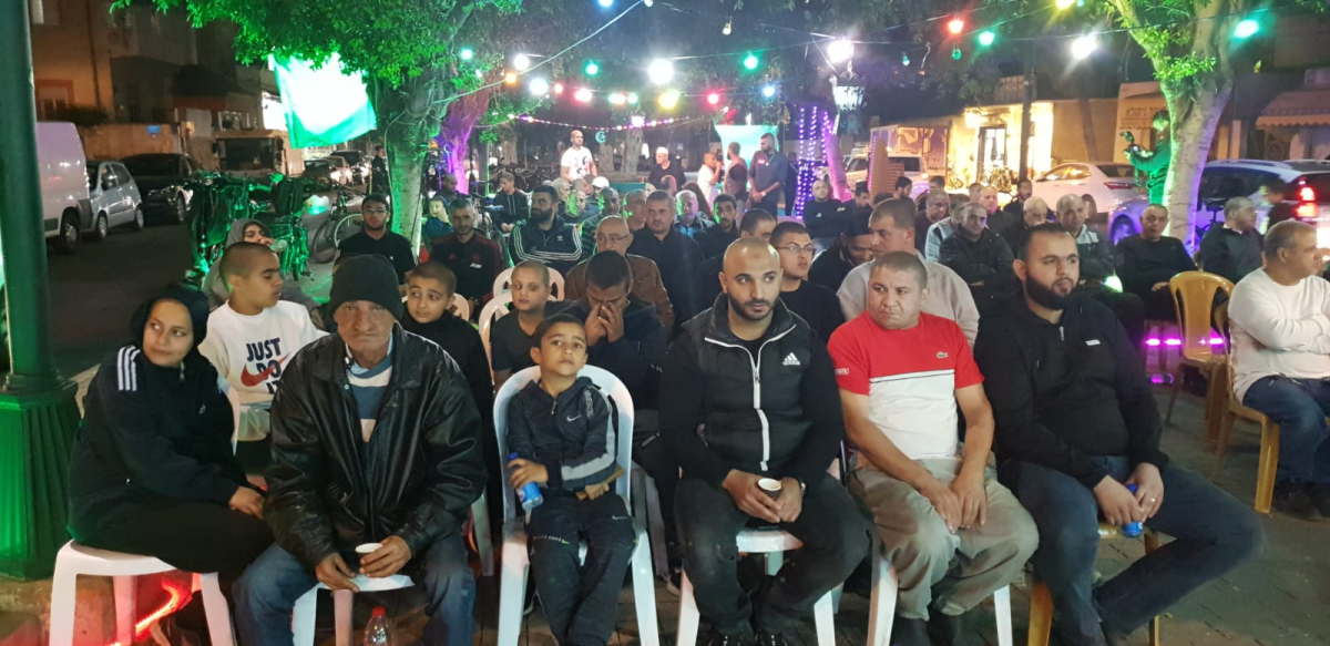 بالصور : خيمة الهدى تنظم أمسية دعوية في ضيافة عائلات "عزازمة وسكحفي" بيافا