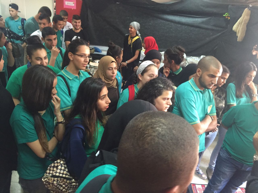 بالصور: طلاب مدرسة الهدى بالرملة يحيون ذكرى مجزرة كفر قاسم الـ60 