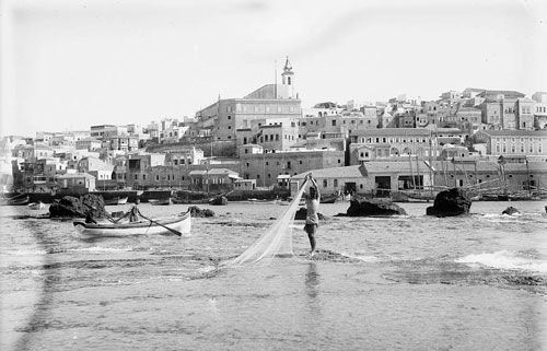 ﻿يافا عطر فلسطين الباقي: تاريخ عريق حاشد بالذاكرة والأوابد لـ"وديع عواودة"