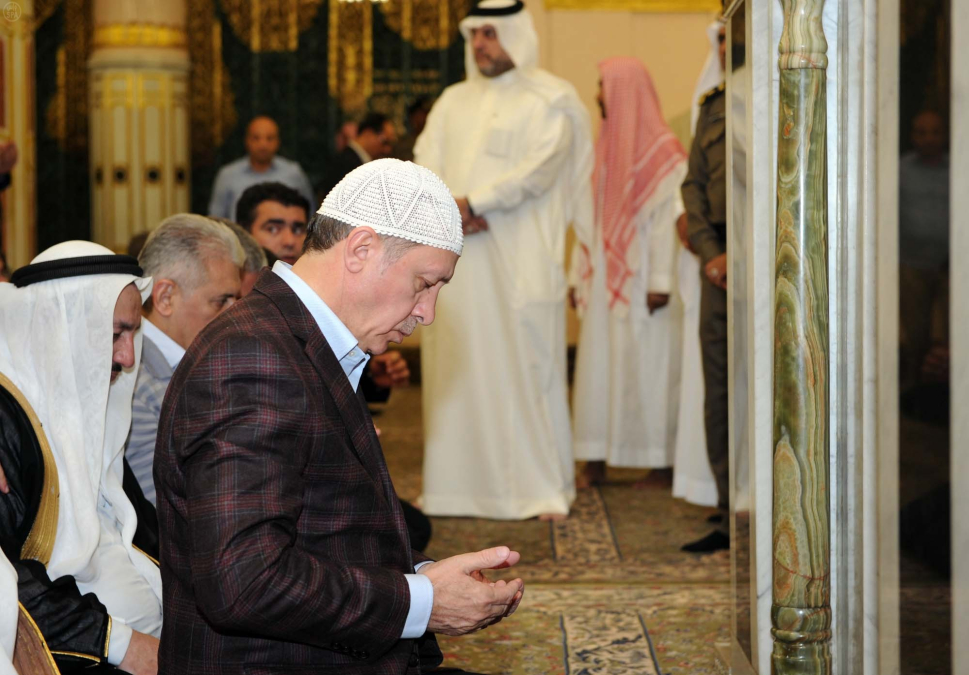 جولة مصورة مع أردوغان داخل المسجد النبوي الشريف
