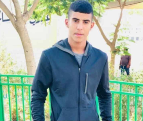 الشاب ايوب يوسف مجلي ابو العسل "21 عاماً" في ذمة الله