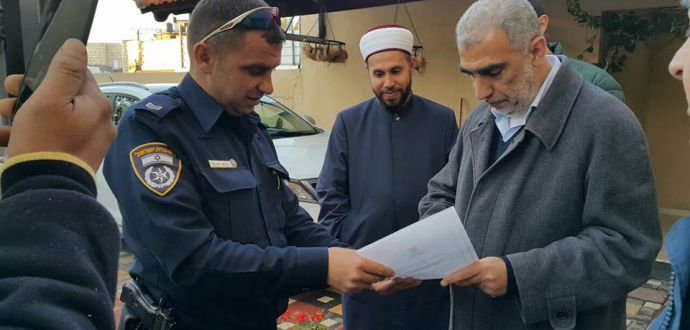  تجديد أمر منع الشيخ كمال خطيب من السفر 