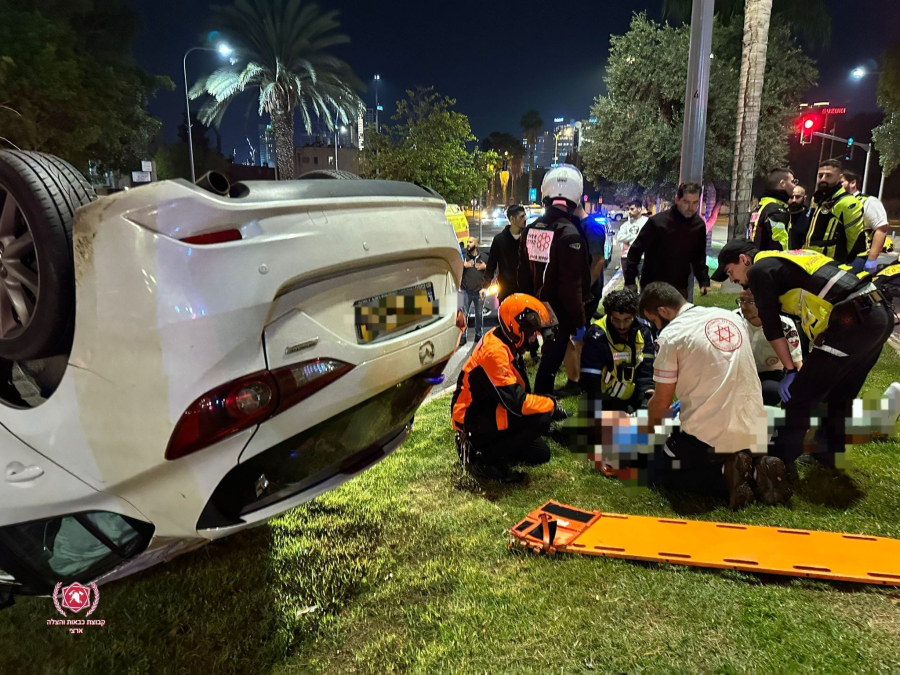 الرملة: 5 إصابات في حادث طرق بعد منتصف الليل