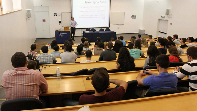 بشرى للطلاب: ابتداءً من العام 2016 - دخول الجامعات دون بسيخومتري 