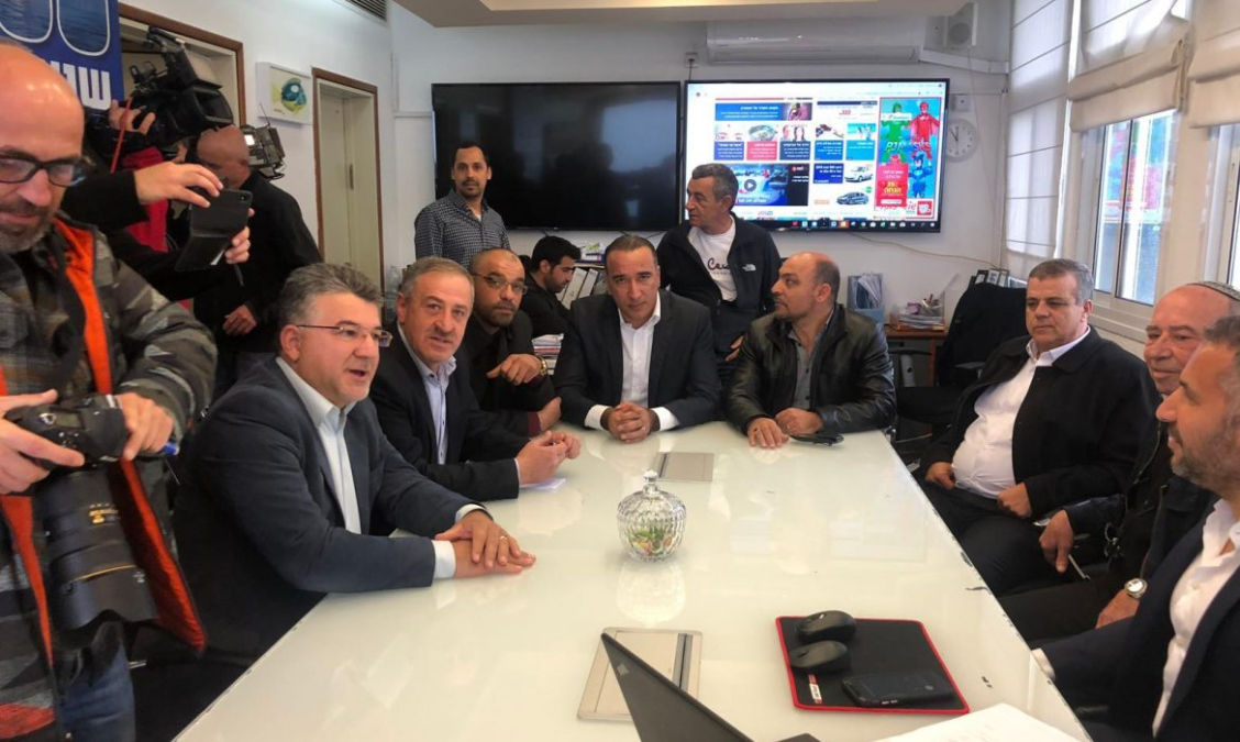 اتفاق بين وفد المتابعة وبلدية طبريا بالمحافظة على الوضع القائم لمسجد البحر