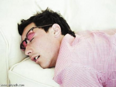 لماذا نشعر بالسقوط أثناء النوم؟