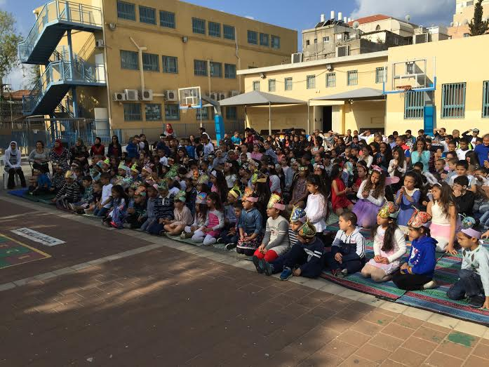 فَعالِيّات في مَدْرَسَة أجْيال الاِبْتِدائِيّة اِحْتِفالًا بالرَّبيع