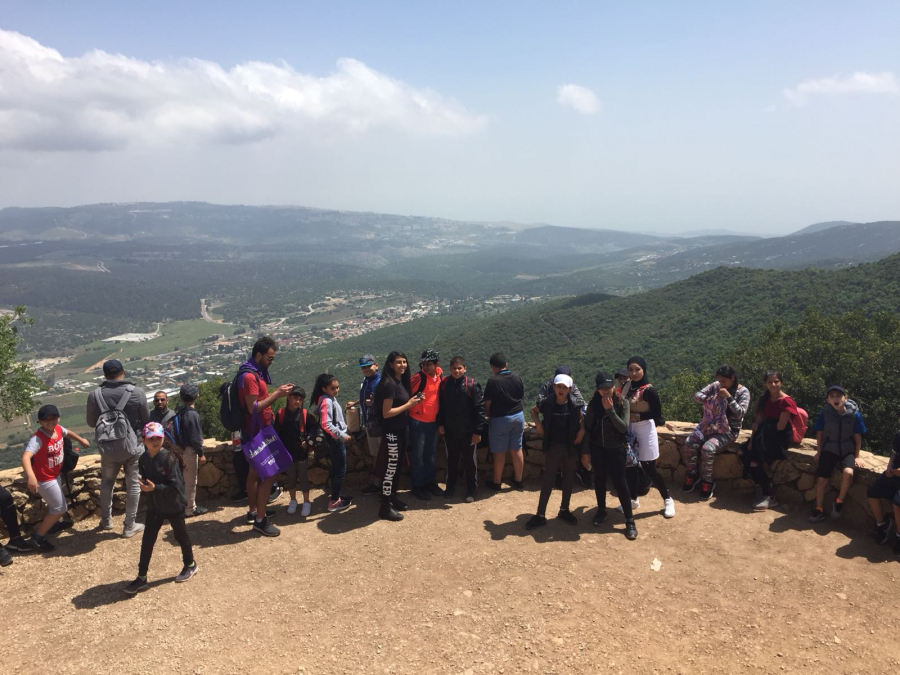  صور: رحلات ترفيهية لطلاب مشروع التعليم للقمم في المدارس الابتدائية بيافا 