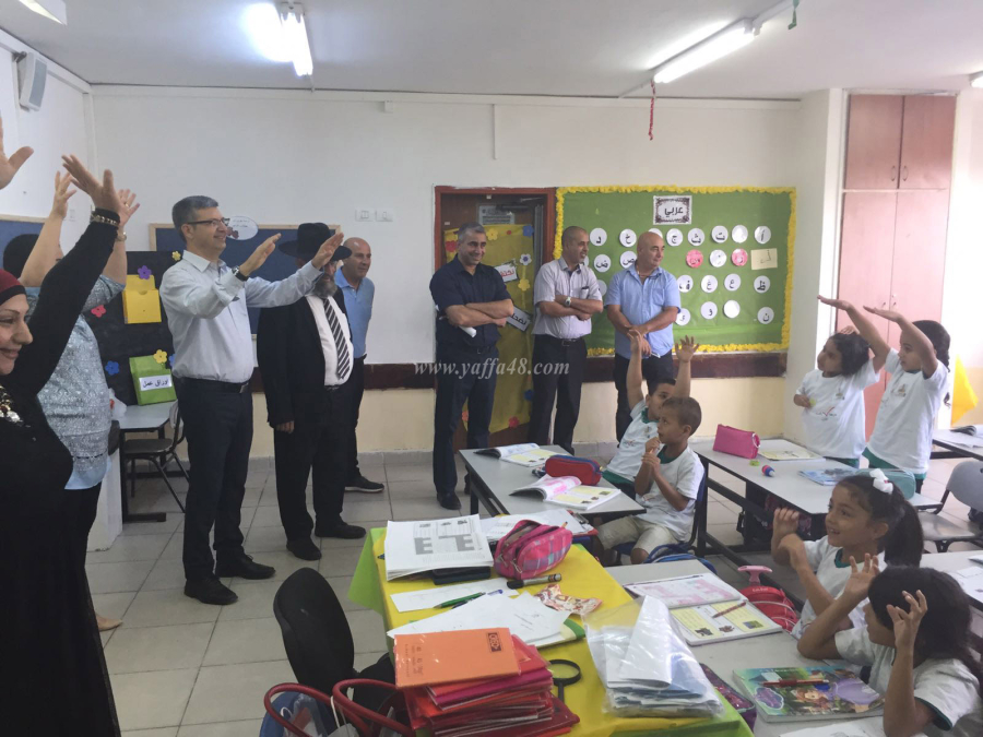 رئيس بلدية الرملة ونوابه في زيارة لمدارس الهدى في المدينة