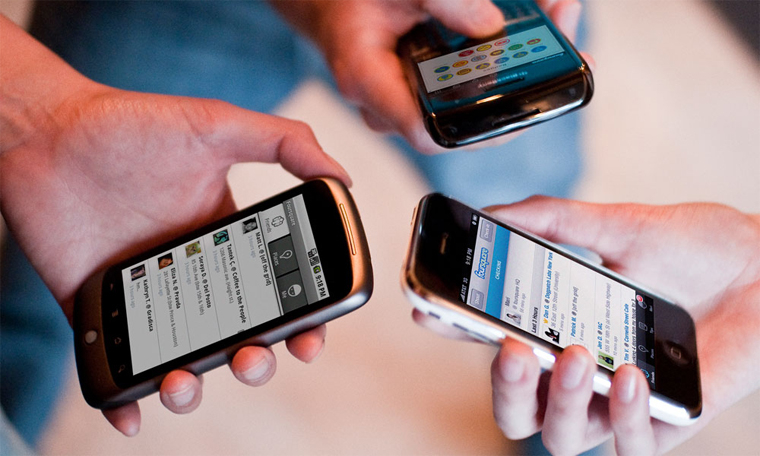 الهواتف الذكية تسرق الوقت