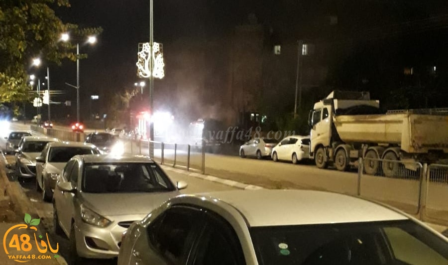 اللد: احتراق مركبة دون وقوع اصابات بالمدينة