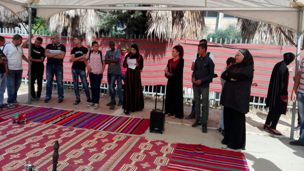 بالصور: يوم احياء التراث البدوي في مدرسة درور الثانوية بمدينة الرملة 