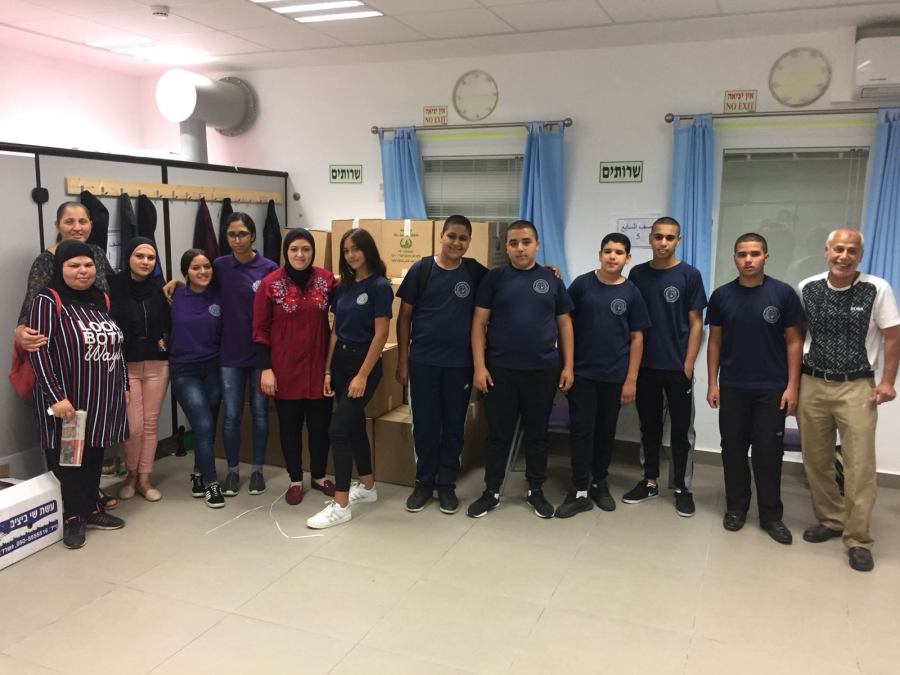 مدرسة يافا المستقبل توزيع طرود غذائية للعائلات المستورة