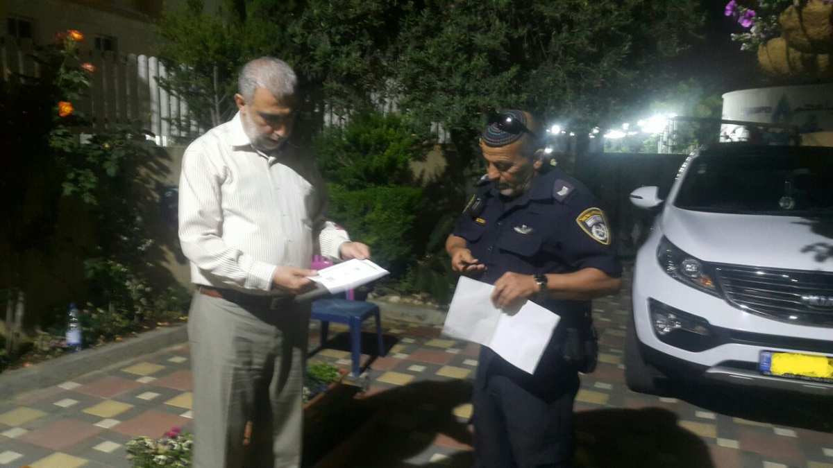 الشرطة تجدد منع الشيخ كمال خطيب من دخول المسجد الأقصى المبارك