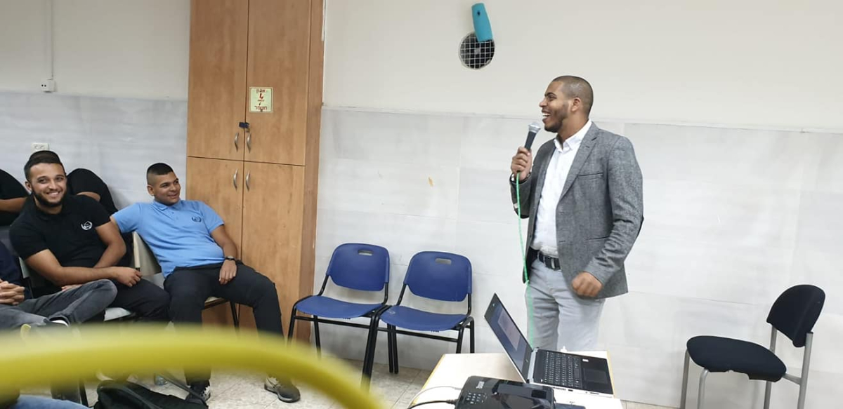  اللد: محاضرة حول اختيار موضوع التعليم الاكاديمي لطلاب العلا الاهلية