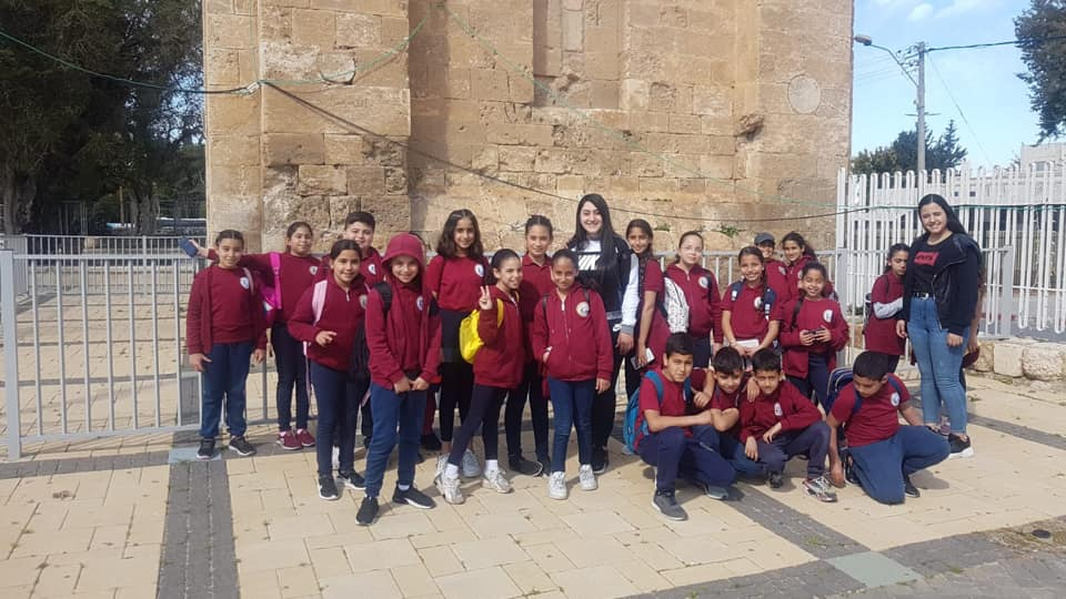 بالصور: مدرسة تيراسنطا بالرملة تُنظم جولة للطلاب في معالم المدينة 