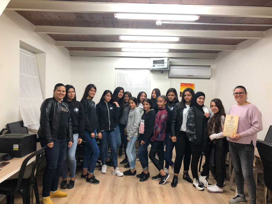 ورشة عمل للفتيات بمناسبة يوم المرأة العالمي في سرية كشاف النادي الاسلامي بيافا