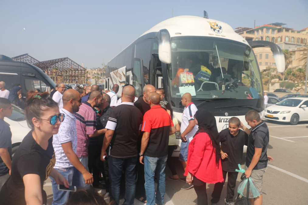  بالصور: الفوج السابع من معتمري مدينة يافا يعودون إلى ديارهم سالمين 