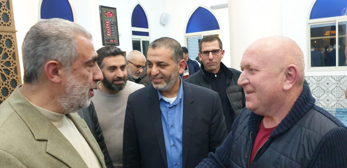 مهاجر روسي يُعلن اسلامه خلال حفل افتتاح مسجد صلاح الدين في زيمر 