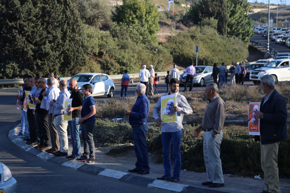 المئات من الداخل الفلسطيني في وقفتين تضامنيتين مع الشيخ رائد صلاح