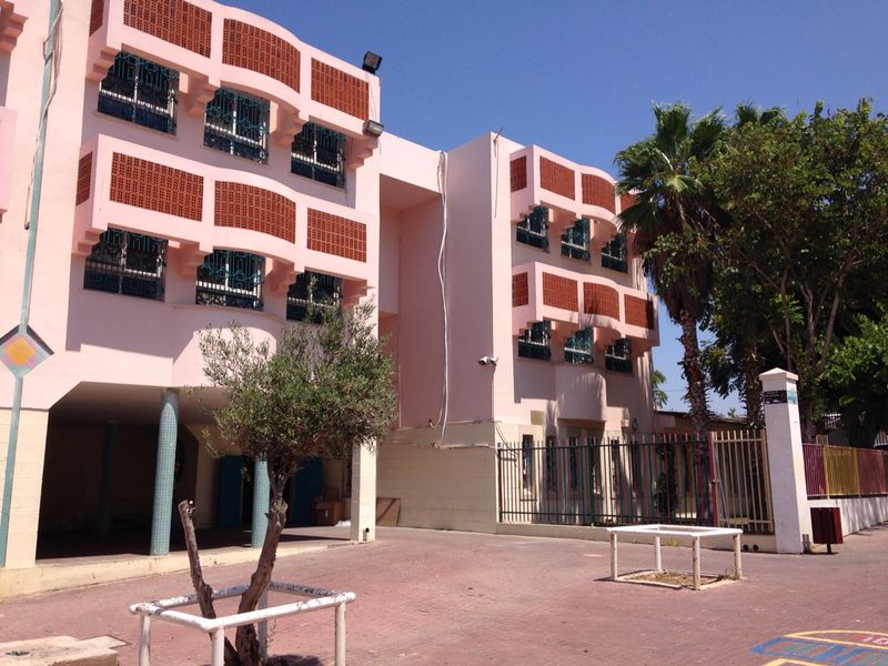  الاربعاء: المدرسة الثانوية الشاملة تدعو طلاب الصف العاشر إلى التواجد في المدرسة  