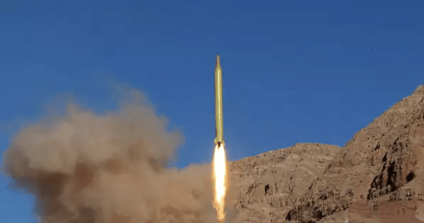 تقديرات في إسرائيل: ايران تسابق الزمن لاعادة مخزونها من الصواريخ