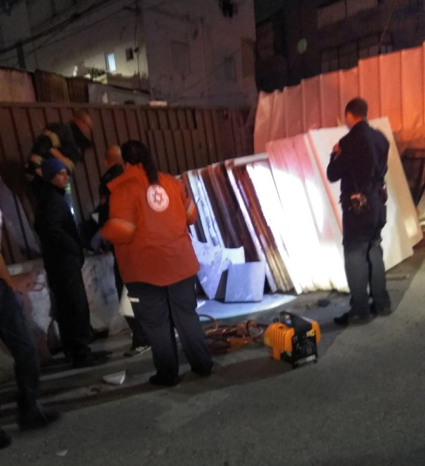 مصرع شخص بحادث عمل في تل ابيب 