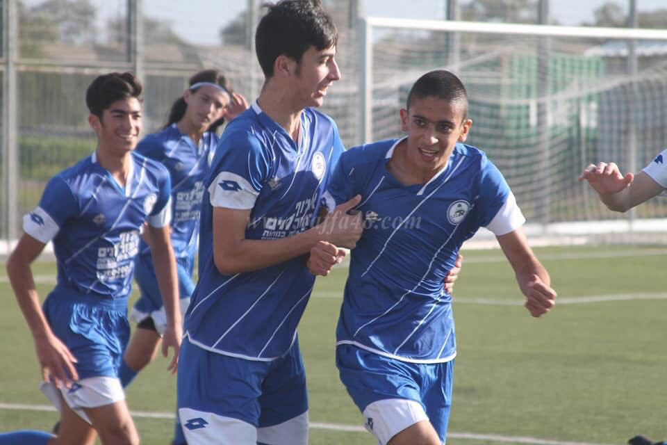 الشاب اليافي أحمد مصري يتألق مع فريقه ويسجل هدفين أمام بيتار القدس في دوري الشبيبة