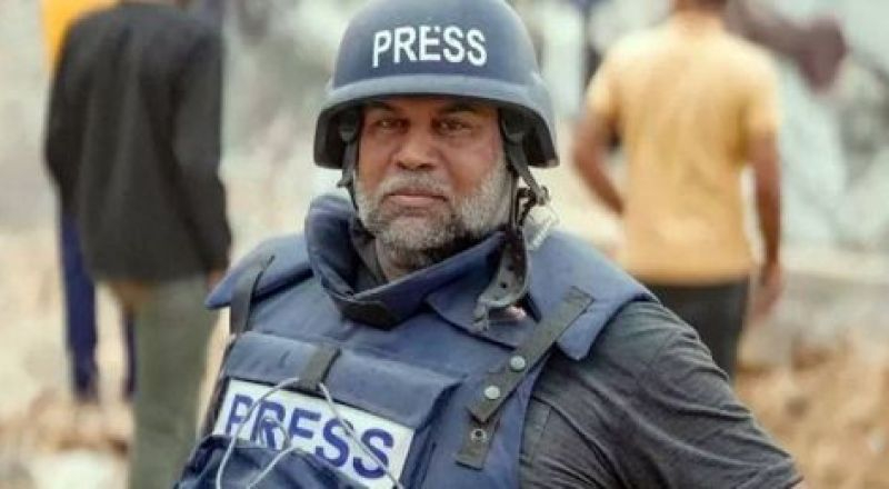 الإعلامي وائل الدحدوح يغادر قطاع غزة للعلاج في مصر