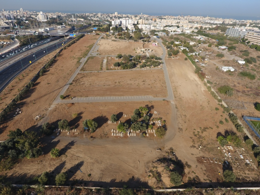 يافا: لجنة اكرام الميت تستعد لاطلاق مشروع يهدف لترتيب دفن الموتى في مقبرة طاسو