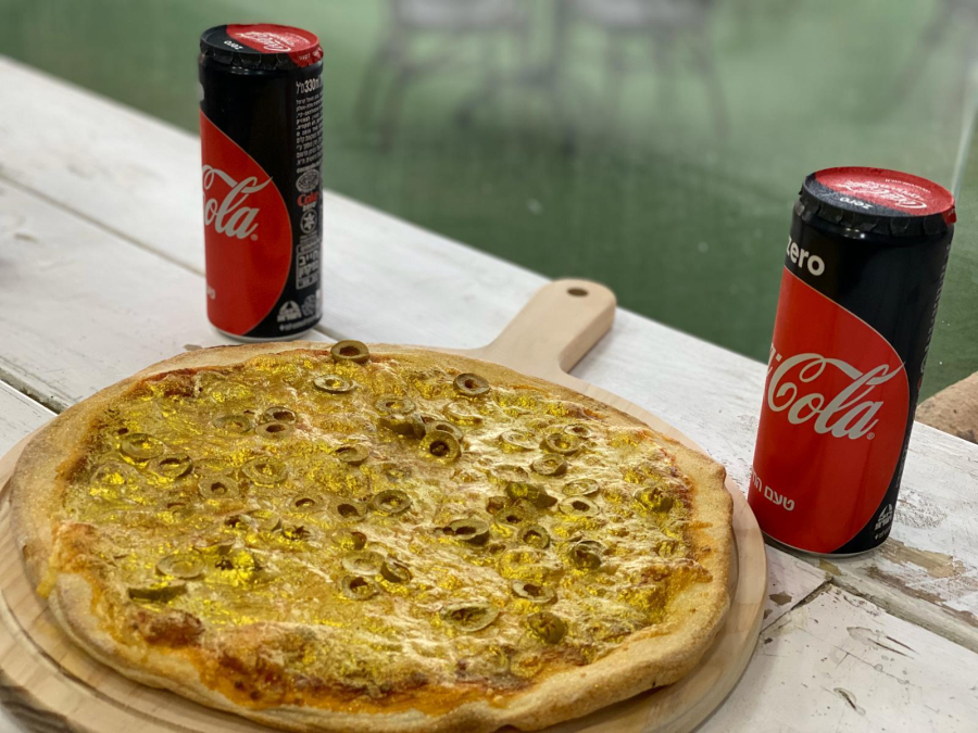 جربوا البيتزا الذهبية الآن من  "بيتزا كالميرو" 