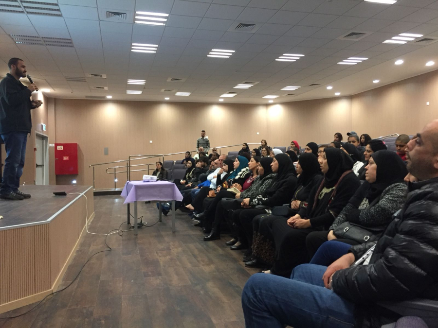 بالصور: مدرسة يافا المستقبل تُنظم يوماً مفتوحاً لأولياء الأمور لتعريفهم بالمدرسة 