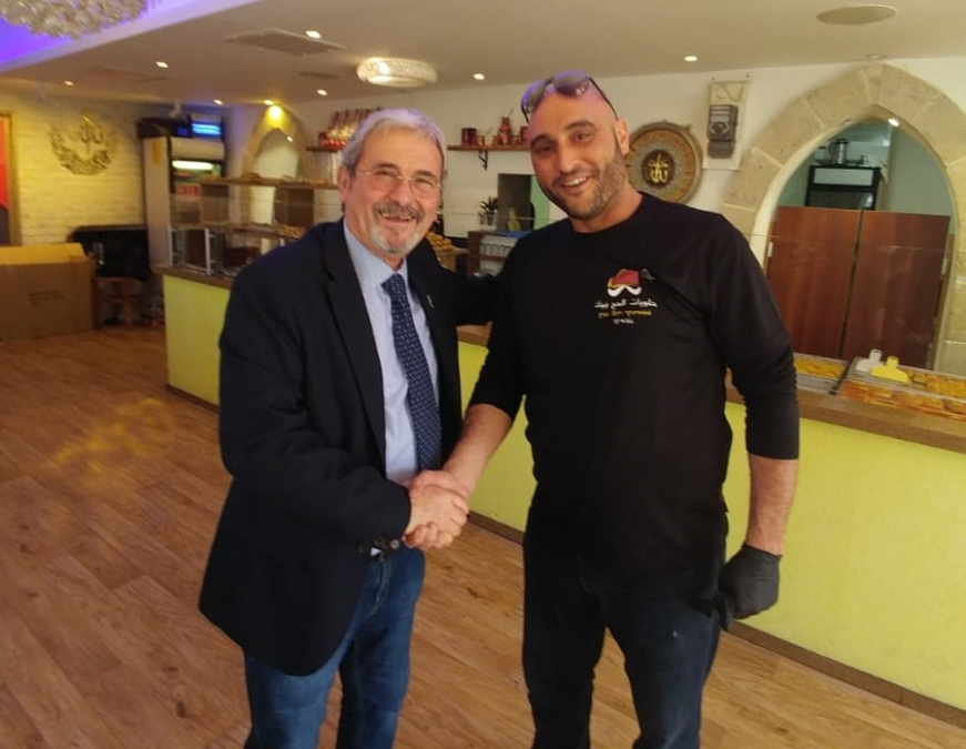  جمعية الطهاة العالمية تشيد بحلويات الحج بيك بإدارة عوض حج بيافا