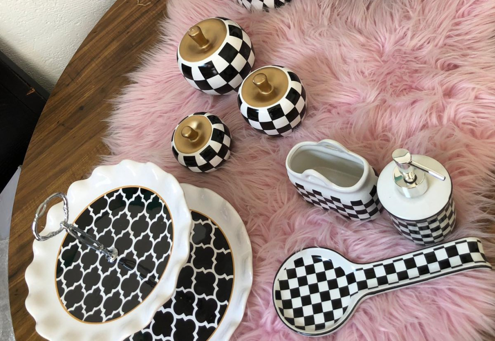 "هدايانا" لأجمل التحف والهدايا - للتوصية تحت الطلب 