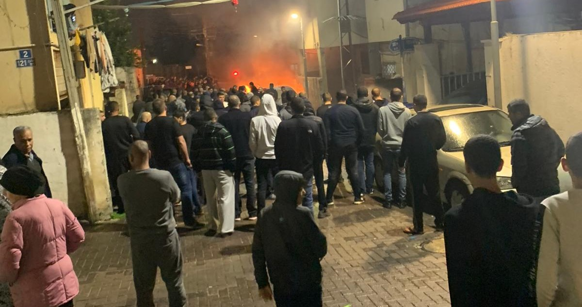 جلجولية: انفجار سيارة واطلاق رصاص دون اصابات 