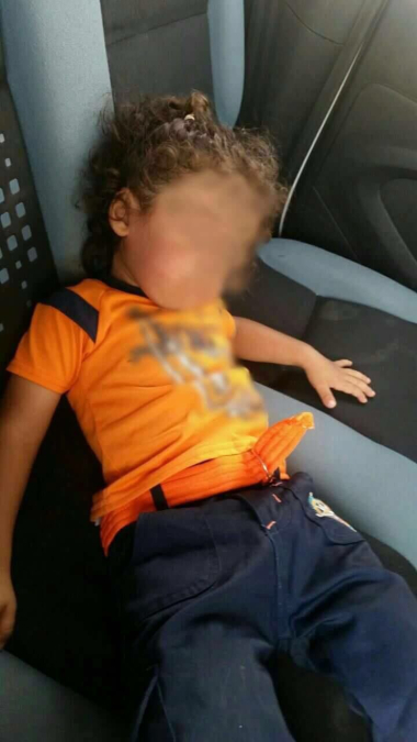 الشرطة: العثور على طفل يتجول وحيداً في الشارع بموديعين عيليت  