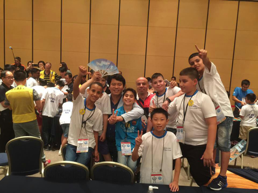 طلاب من الوسط العربي يفوزون ببطولة العالم في الروبوتيكا في كوريا الجنوبية