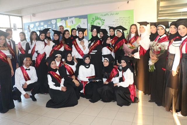 فيديو  وصور: تخريج الفوج الـ39 من مدرسة اورط الثانوية بمدينة الرملة 