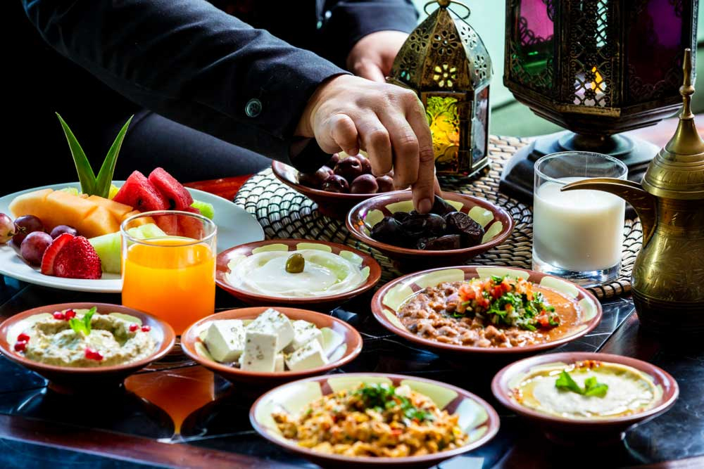   السّحور في رمضان: عليكم بـ"قاهرات" الجوع والعطش