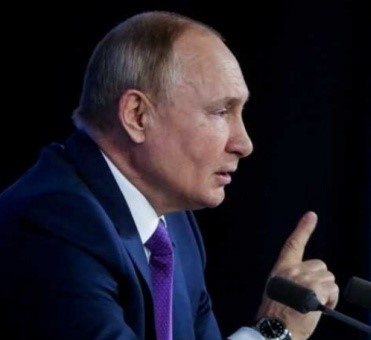 بوتين يعلن اعتراف روسيا بمنطقتي لوغانسك ودونيتسك الانفصاليتين شرقي أوكرانيا