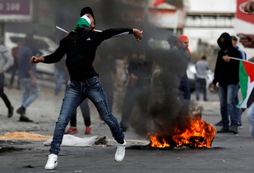 القوى والفصائل الفلسطينية: الثلاثاء والجمعة يومي غضب ضد قرار ترامب