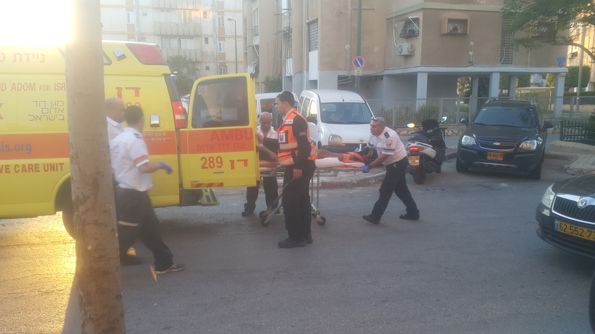 يافا :إصابة رأس لفتى  في حادث دهس "ضرب وهرب"بشارع مخروزت