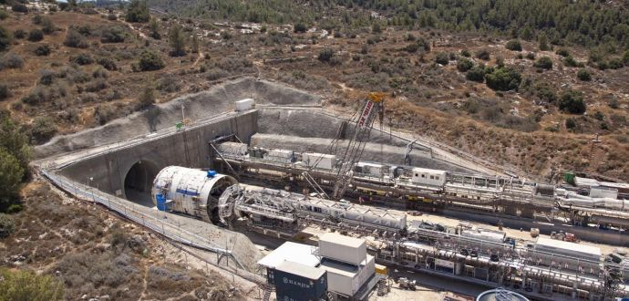 من القدس الى تل أبيب في 28 دقيقة بالقطار السريع