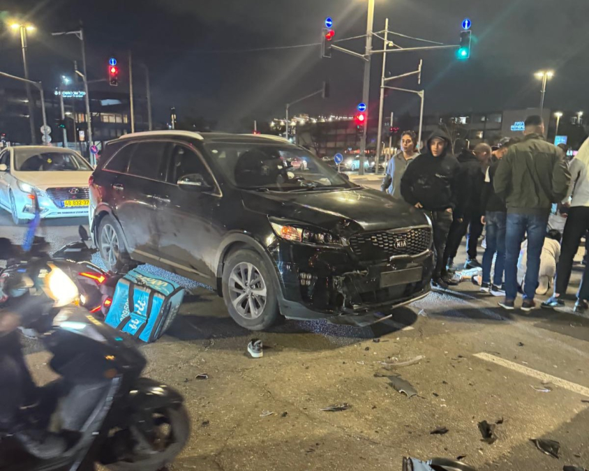 يافا: إصابة متوسطة لسيدة بحادث طرق بين مركبة ودراجة نارية 